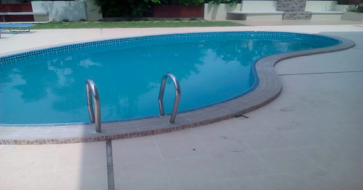 Commercial swimming pool construction costs