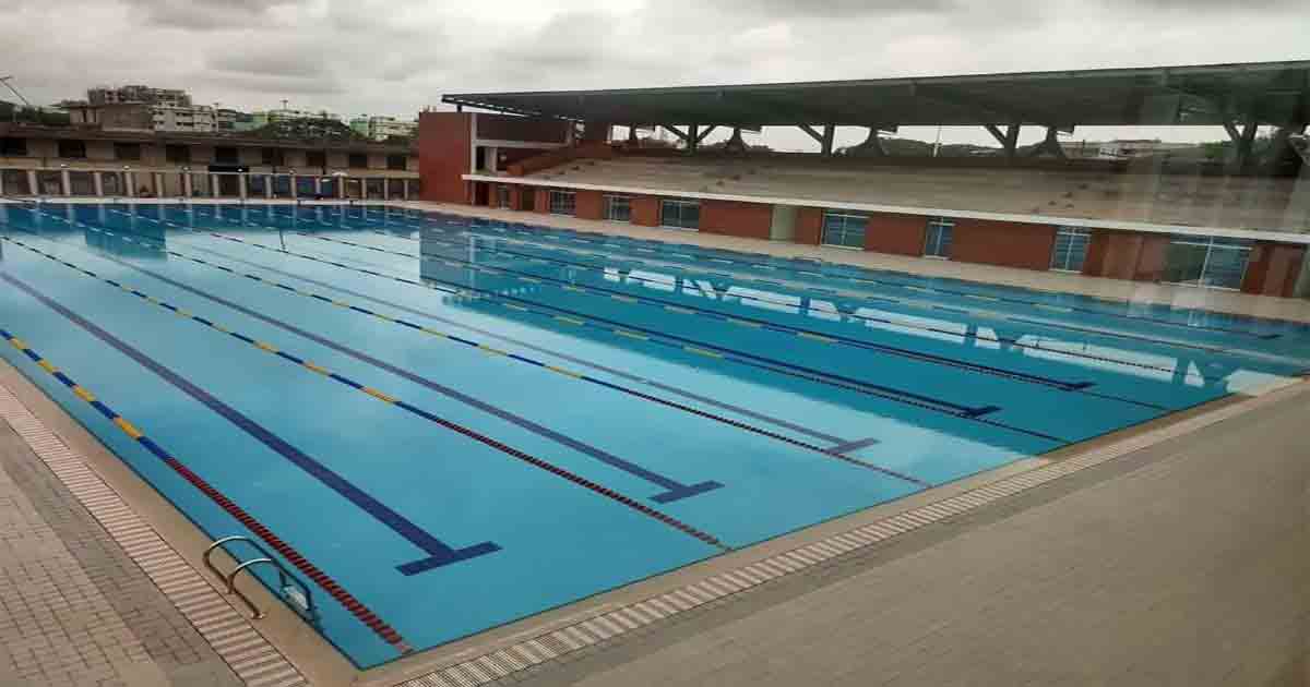 Above ground swimming pool maintenance